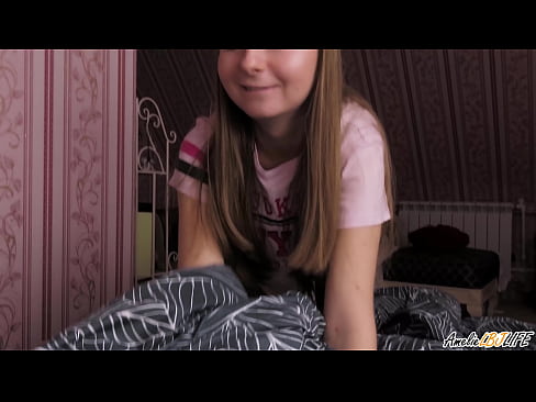 ❤️ Blonde Sucks her Best Friend Deeply και παίρνει σπέρμα στο στόμα της ❌ Πορνό βίντεο ❌❤